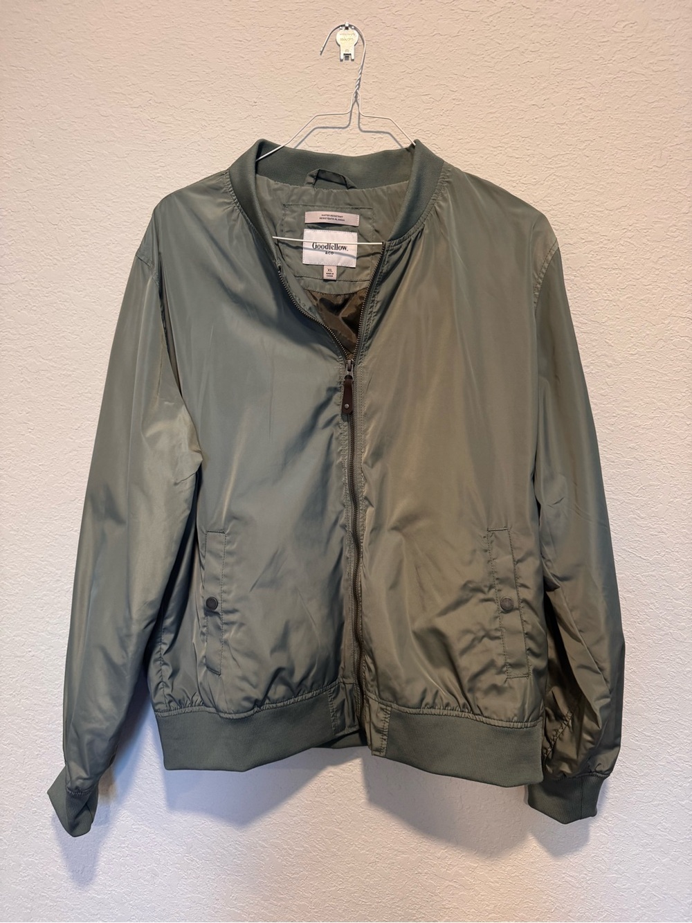 Men’s Goodfellow Grayish Green Bomber Jacket - XL - Water Resistant